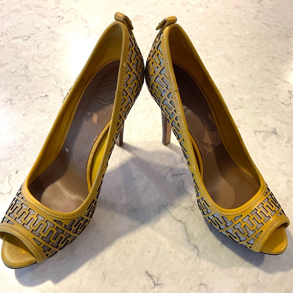 Tory Burch Yellow and Brown Peep-Toe Heels